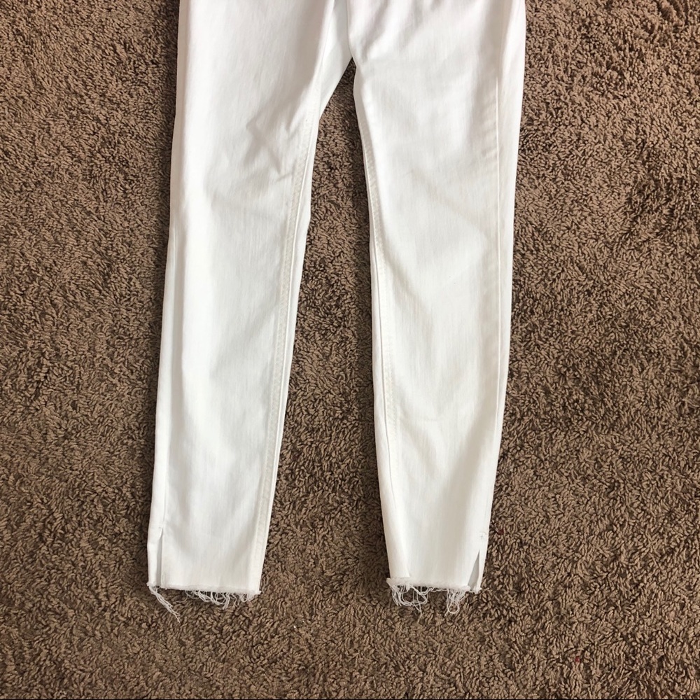 Old Navy White high-rise rockstar jeans - Picture 4 of 7